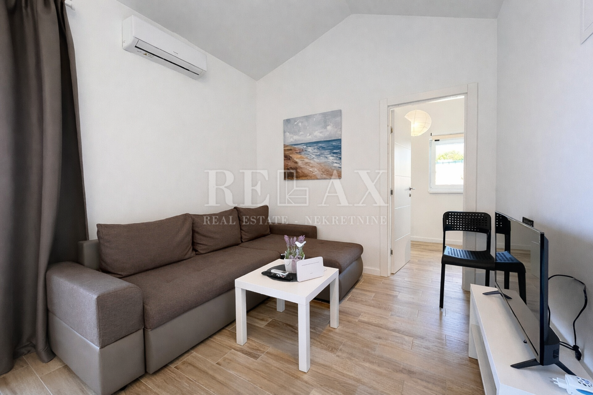 Crikvenica - 4 apartmaji v novogradnji z razgledom, bazenom