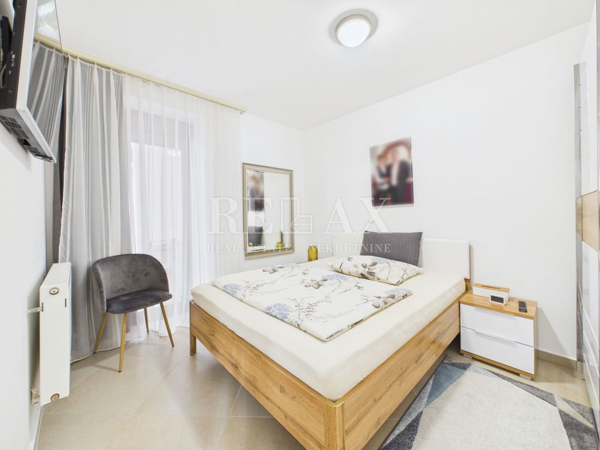 Crikvenica - dva apartmaja v centru