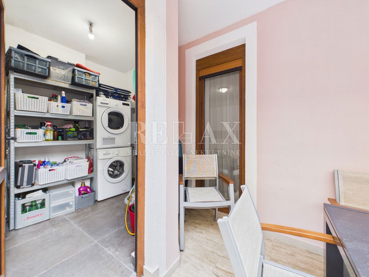 Crikvenica - dva apartmaja v centru