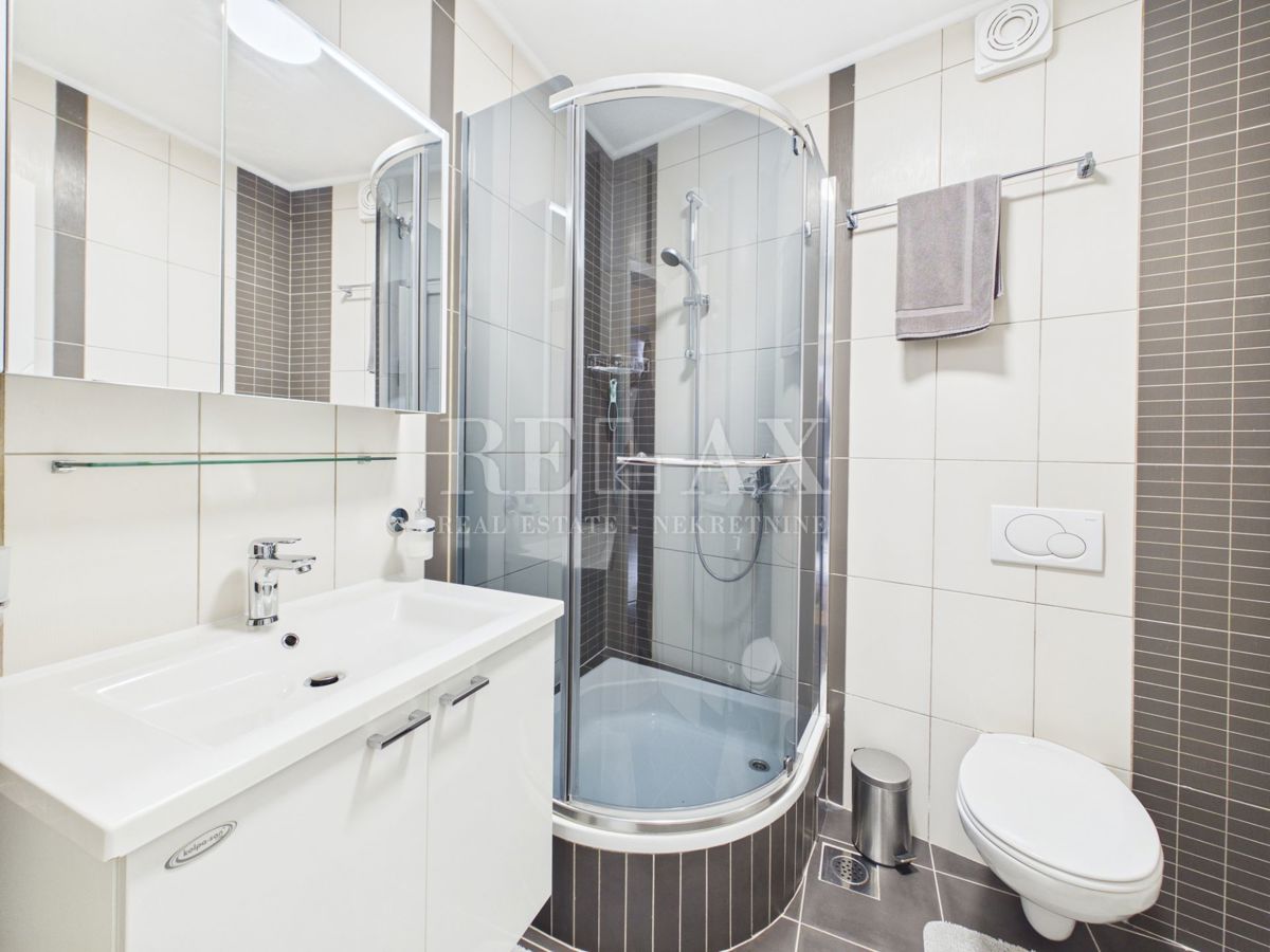 Crikvenica - dva apartmaja v centru