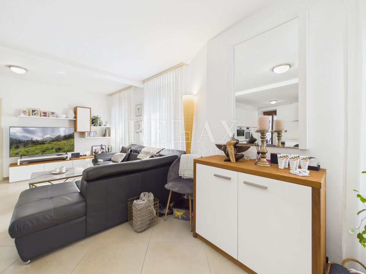 Crikvenica - dva apartmaja v centru