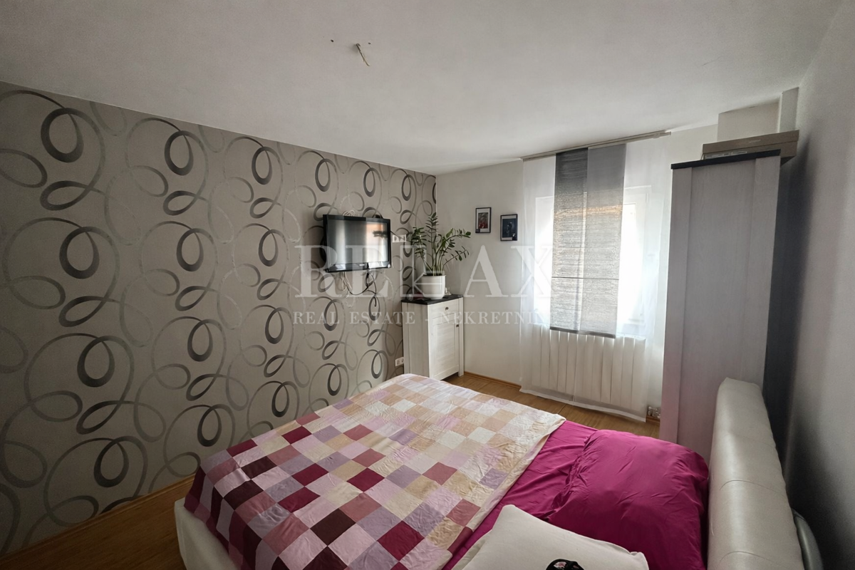 Crikvenica - trosobno stanovanje s pogledom na morje