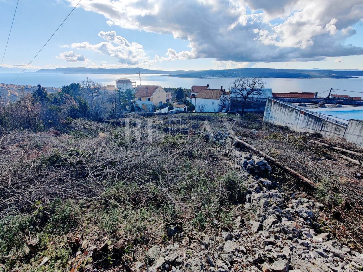 CRIKVENICA - Prostorno gradbišče s panoramskim razgledom