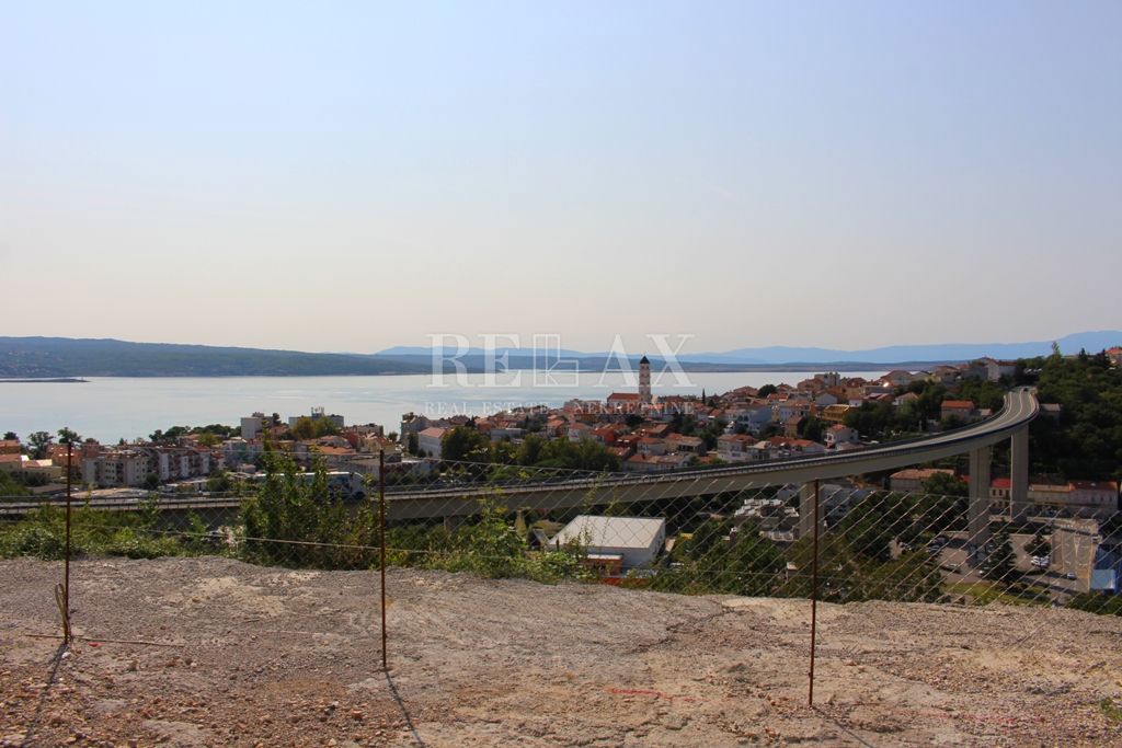 CRIKVENICA - Gradbišče s čudovitim panoramskim razgledom