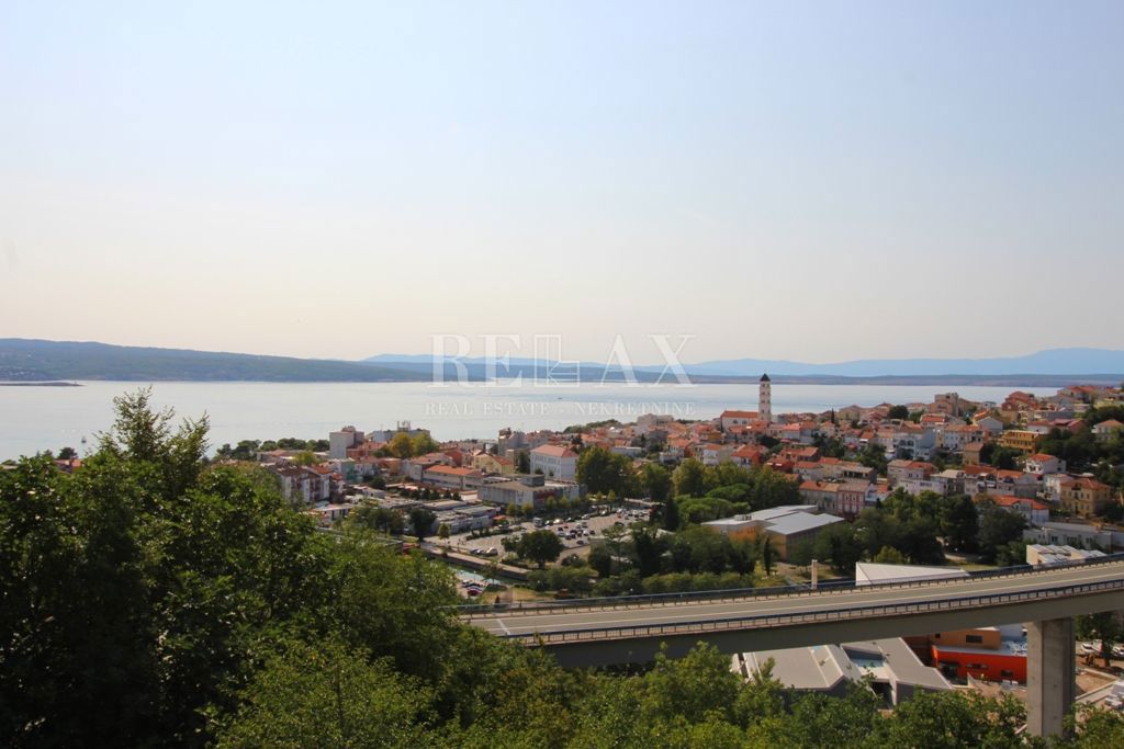CRIKVENICA - Gradbišče s čudovitim panoramskim razgledom