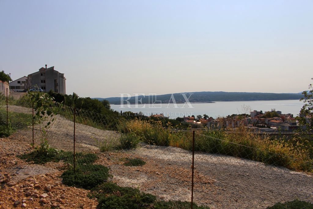 CRIKVENICA - Gradbišče s čudovitim panoramskim razgledom