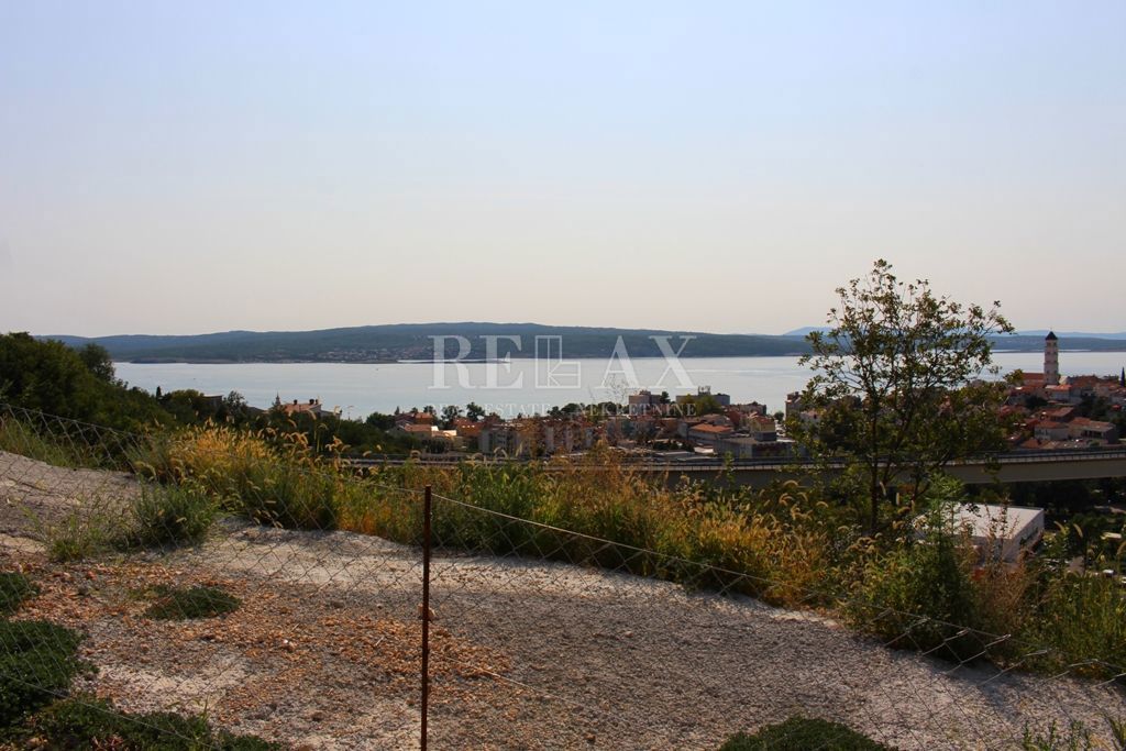 CRIKVENICA - Gradbišče s čudovitim panoramskim razgledom