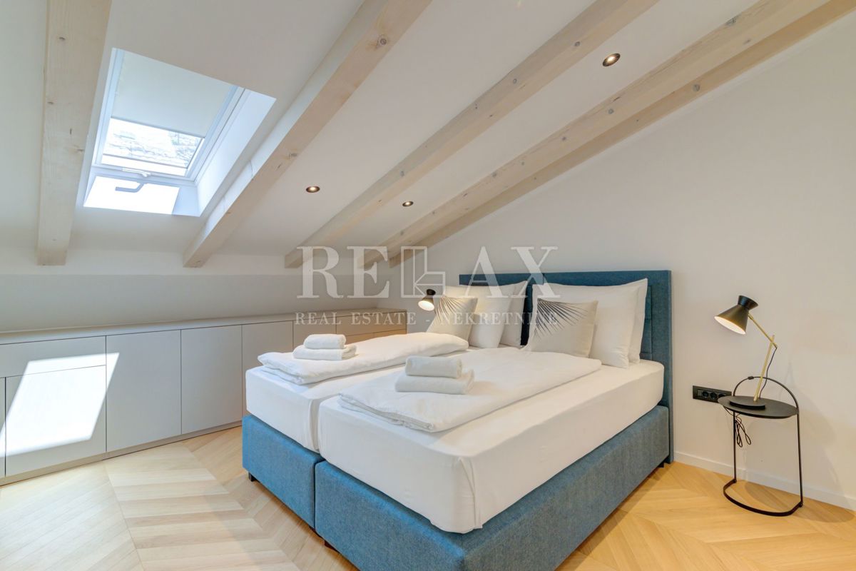 OPATIJA, VOLOSKO - Dvoetažni apartma s pogledom na morje