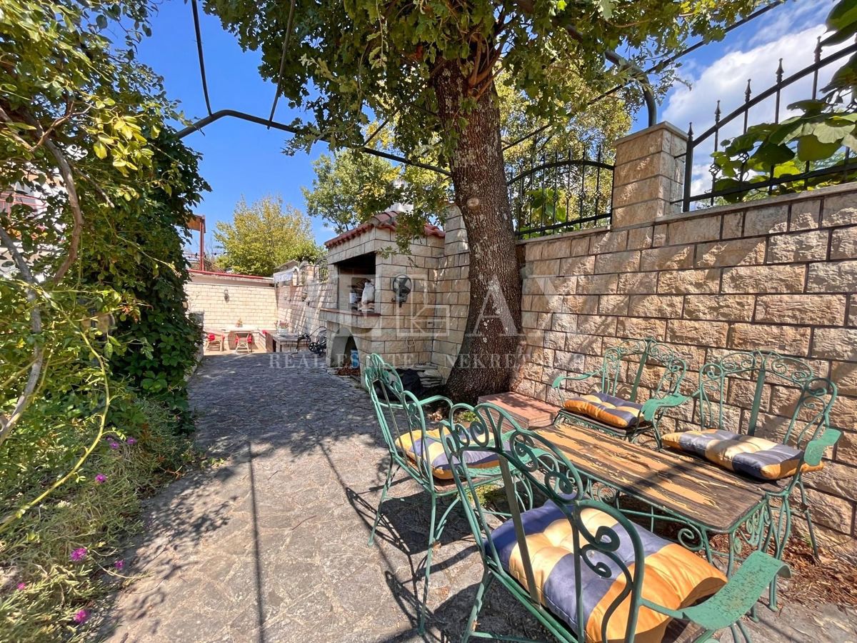 Selce - apartma z velikim vrtom in žarom