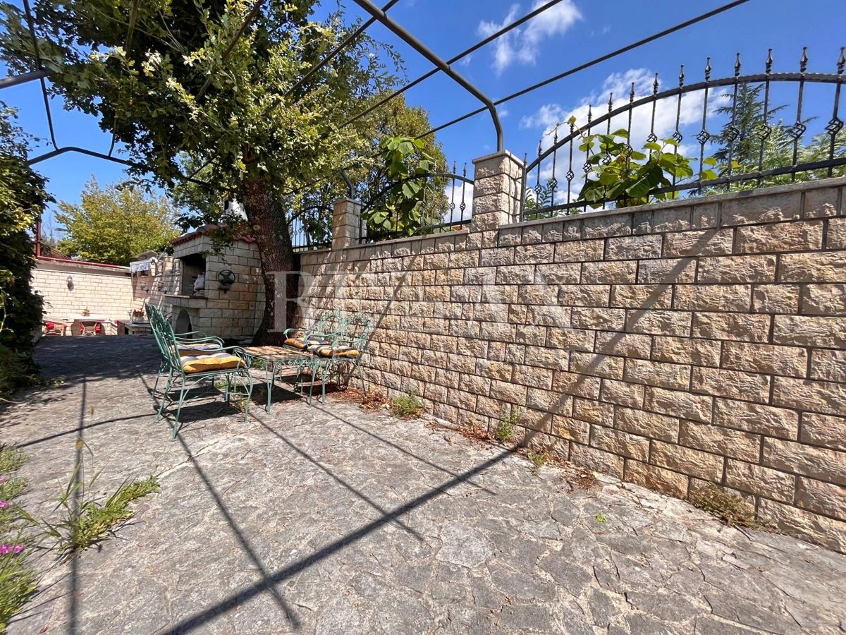 Selce - apartma z velikim vrtom in žarom