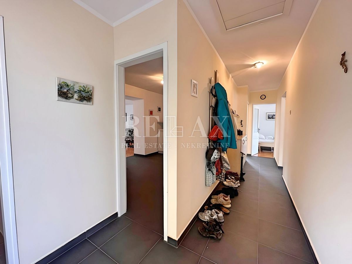 Novi Vinodolski, Klenovica - Apartma druga vrsta do morja