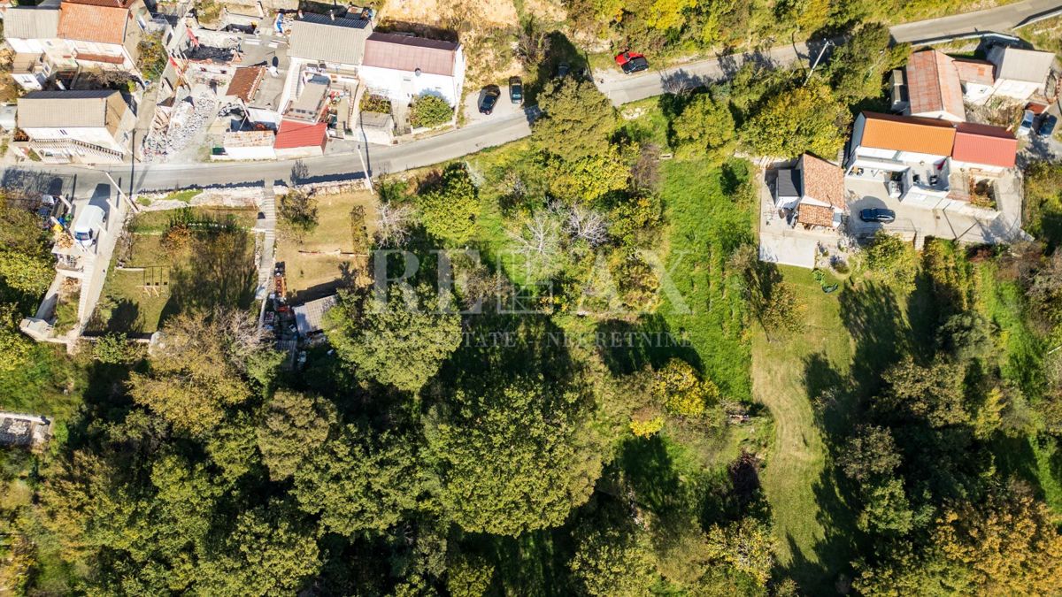 Bribir - gradbeno zemljišče s pogledom na morje