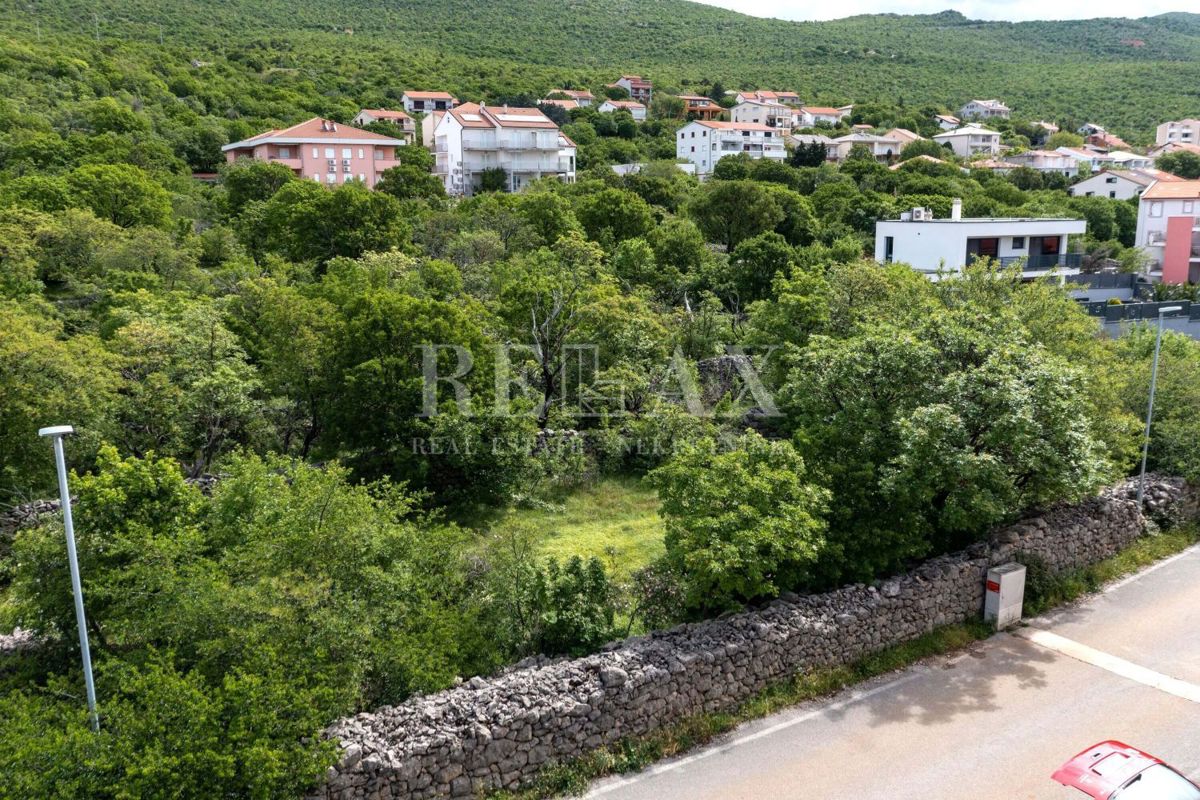Novi Vinodolski, Smokvica Krmpotska - zazidljivo zemljišče