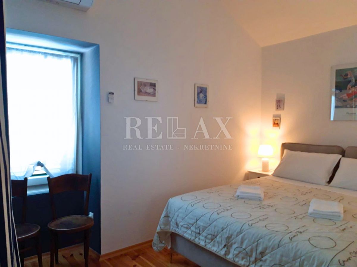 Dobrinj - prenovljena kamnita vila, bazen