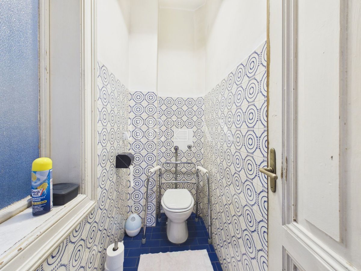 Reka - štirisobno klasično stanovanje v samem centru, 134,67 m2