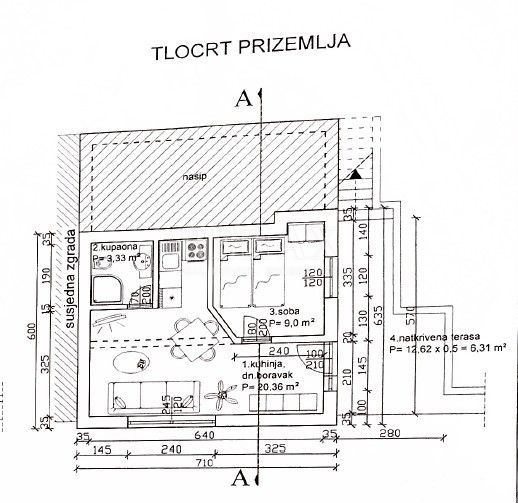 Crikvenica - hiša s 3 apartmaji na odlični lokaciji