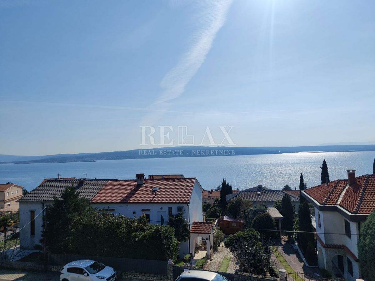 CRIKVENICA - Apartmajska hiša na odlični lokaciji s pogledom na morje