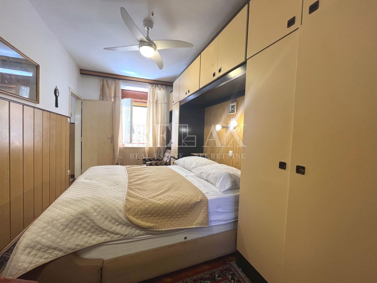 CRIKVENICA - Hiša v drugi vrsti od morja