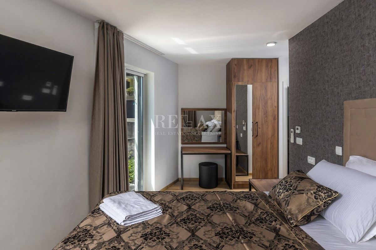 MOŠĆENIČKA DRAGA - Ekskluzivna vila z wellnessom in pogledom na morje