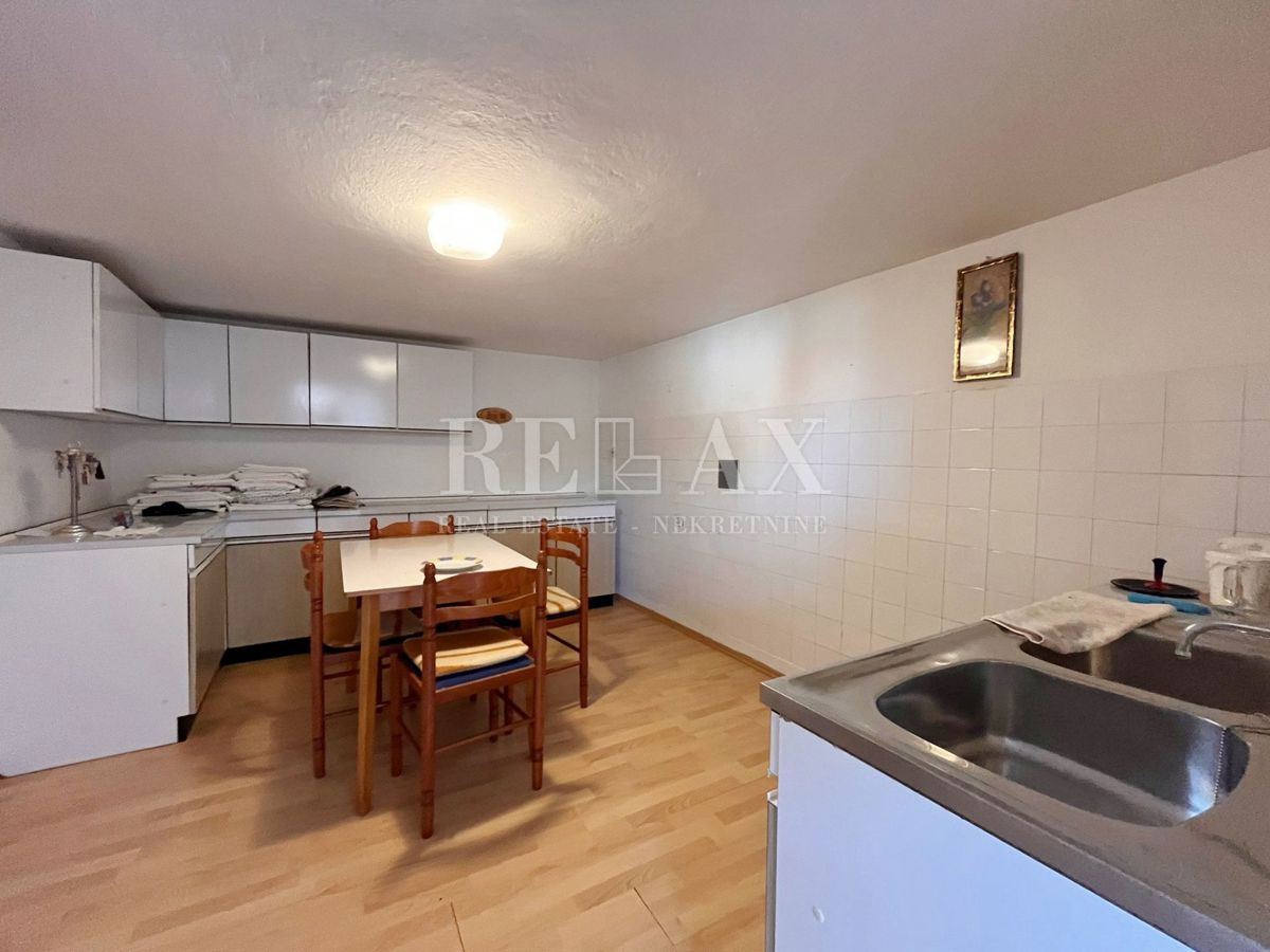 Novi Vinodolski, Smokvica Krmpotska-stanovanje 120 m od morja