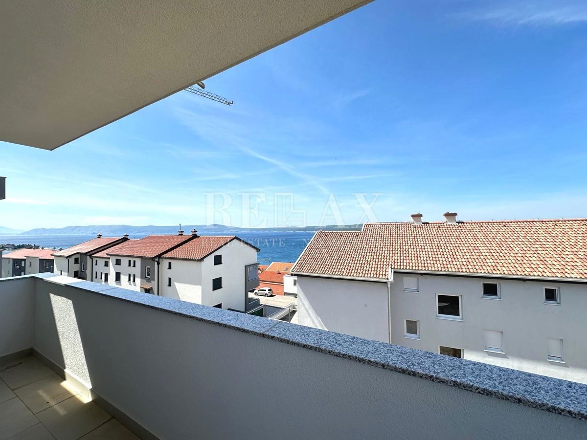 CRIKVENICA - Prostorno 3 sobno stanovanje v novogradnji