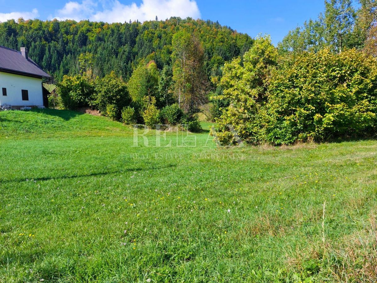 Tršće - gradbeno zemljišče