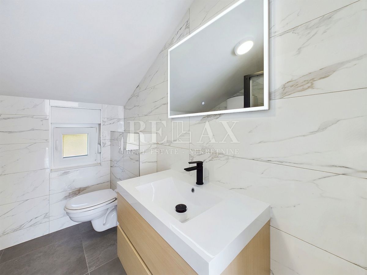 Crikvenica - apartma z balkonom in pogledom na morje