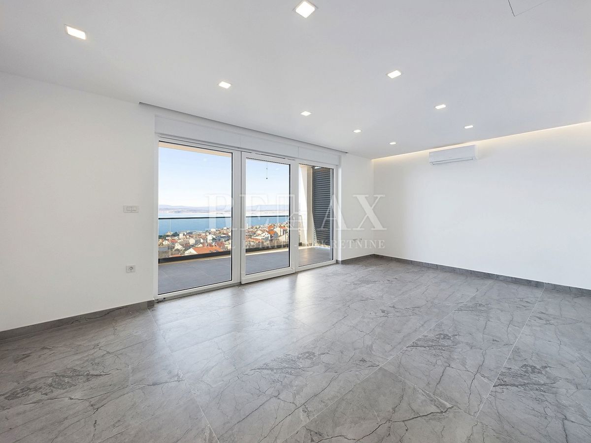 Crikvenica - apartma s panoramskim pogledom na morje