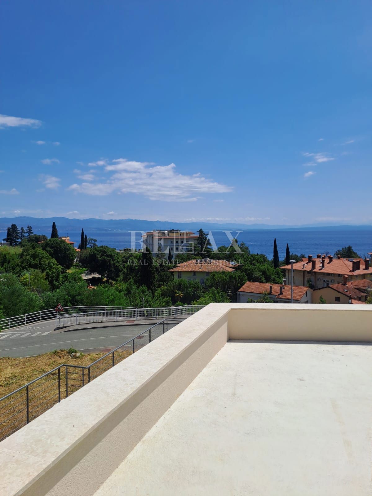 Lovran - luksuzna vila s panoramskim pogledom na morje