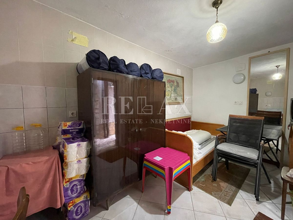 Crikvenica - prostorna samostojna hiša z veliko ponudbo