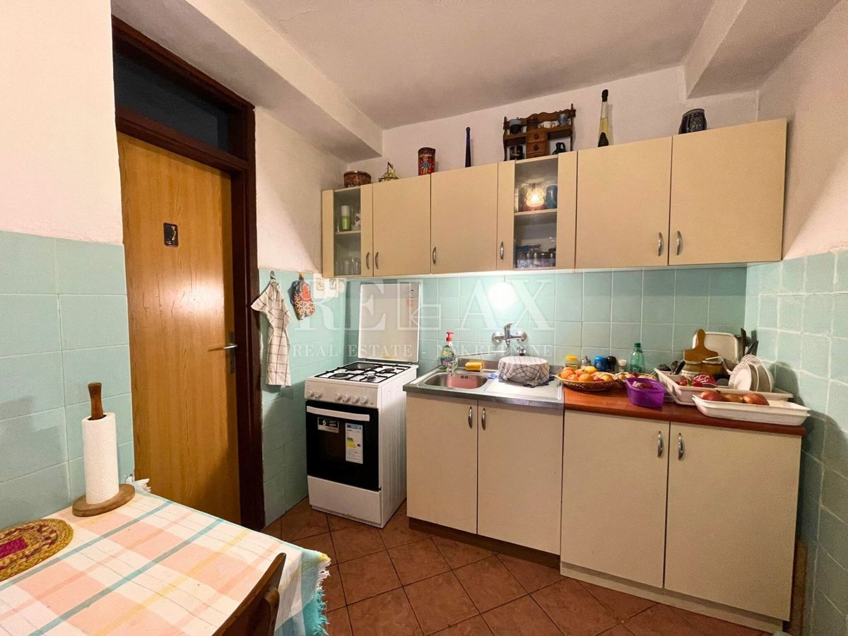 Crikvenica - prostorna samostojna hiša z veliko ponudbo