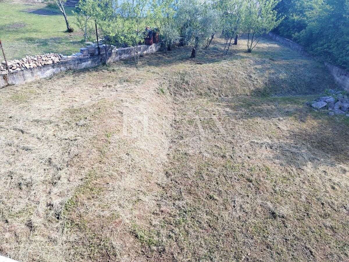 Otok Krk, Dobrinj - novozgrajena hiša z dvema apartmajema