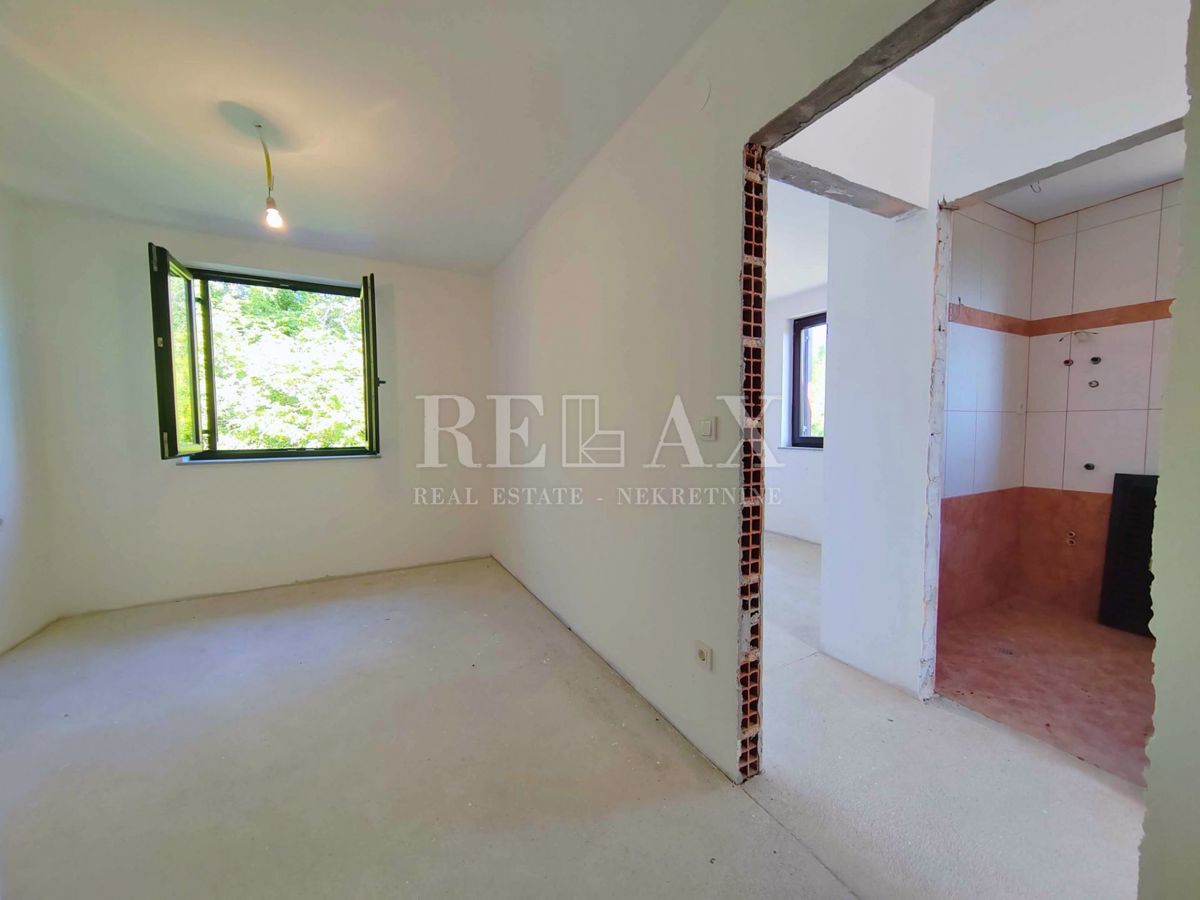 Otok Krk, Dobrinj - novozgrajena hiša z dvema apartmajema