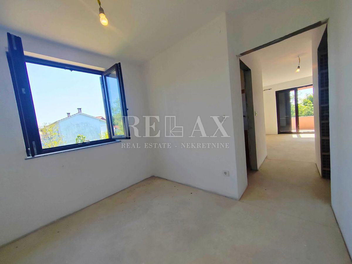 Otok Krk, Dobrinj - novozgrajena hiša z dvema apartmajema
