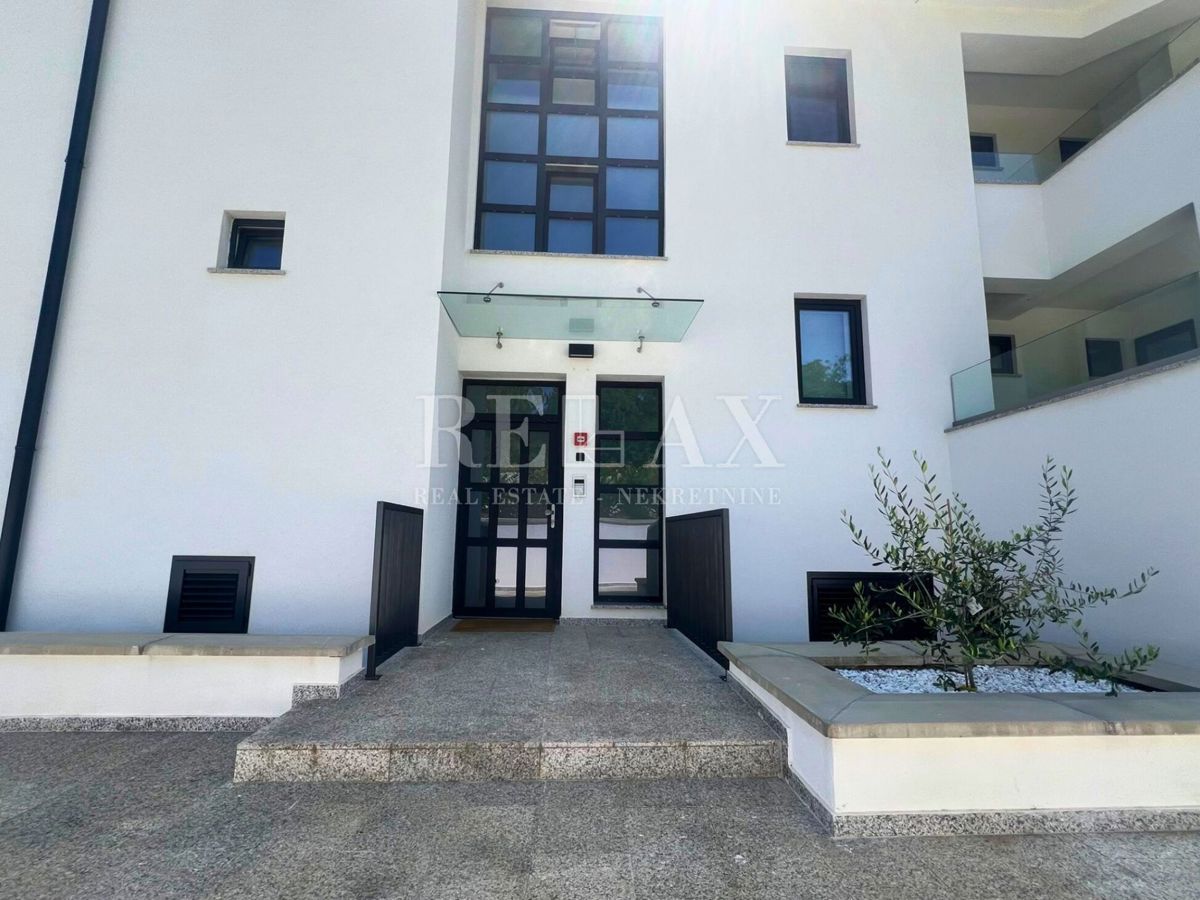Opatija, Ičići - stanovanje s prostornim vrtom