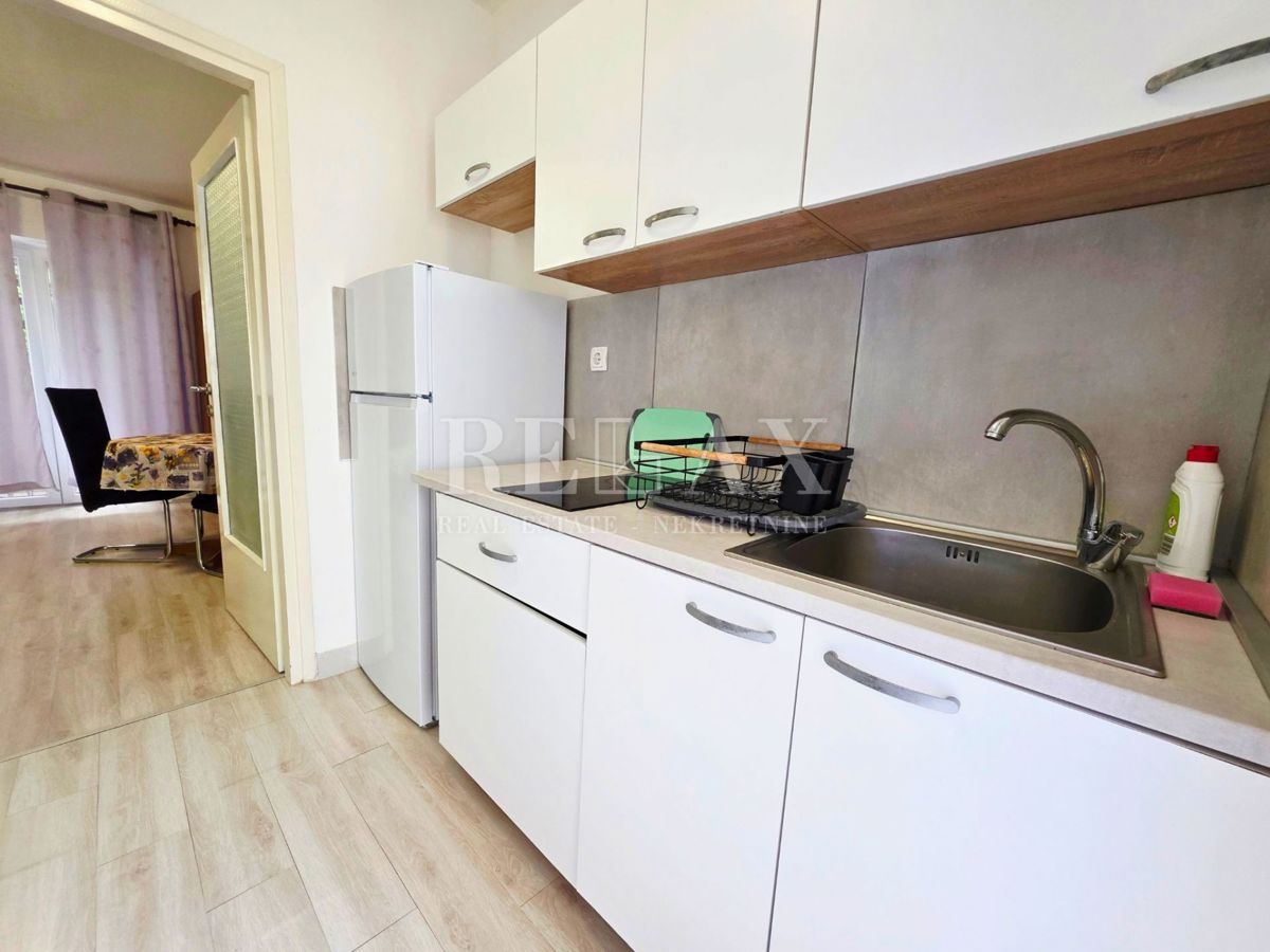 Kraljevica - prostoren studio apartma 50 m od plaže