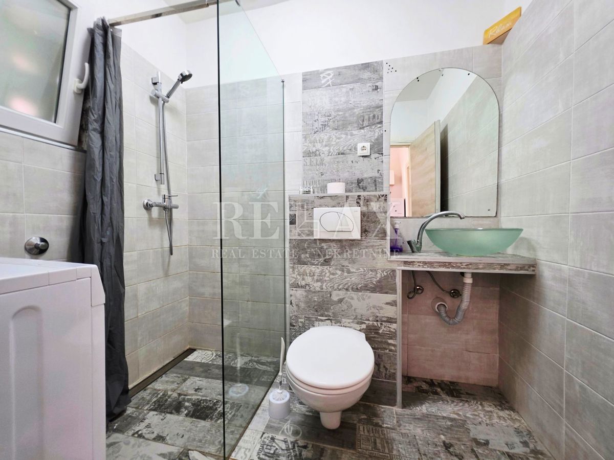 Kraljevica - prostoren studio apartma 50 m od plaže