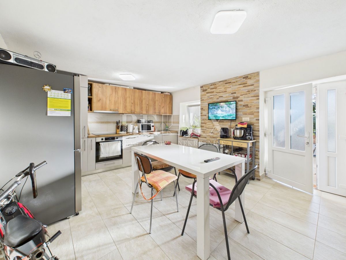 Dramalj - hiša z vrtom