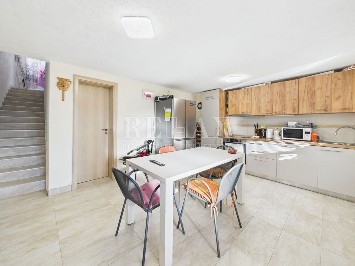 Dramalj - hiša z vrtom