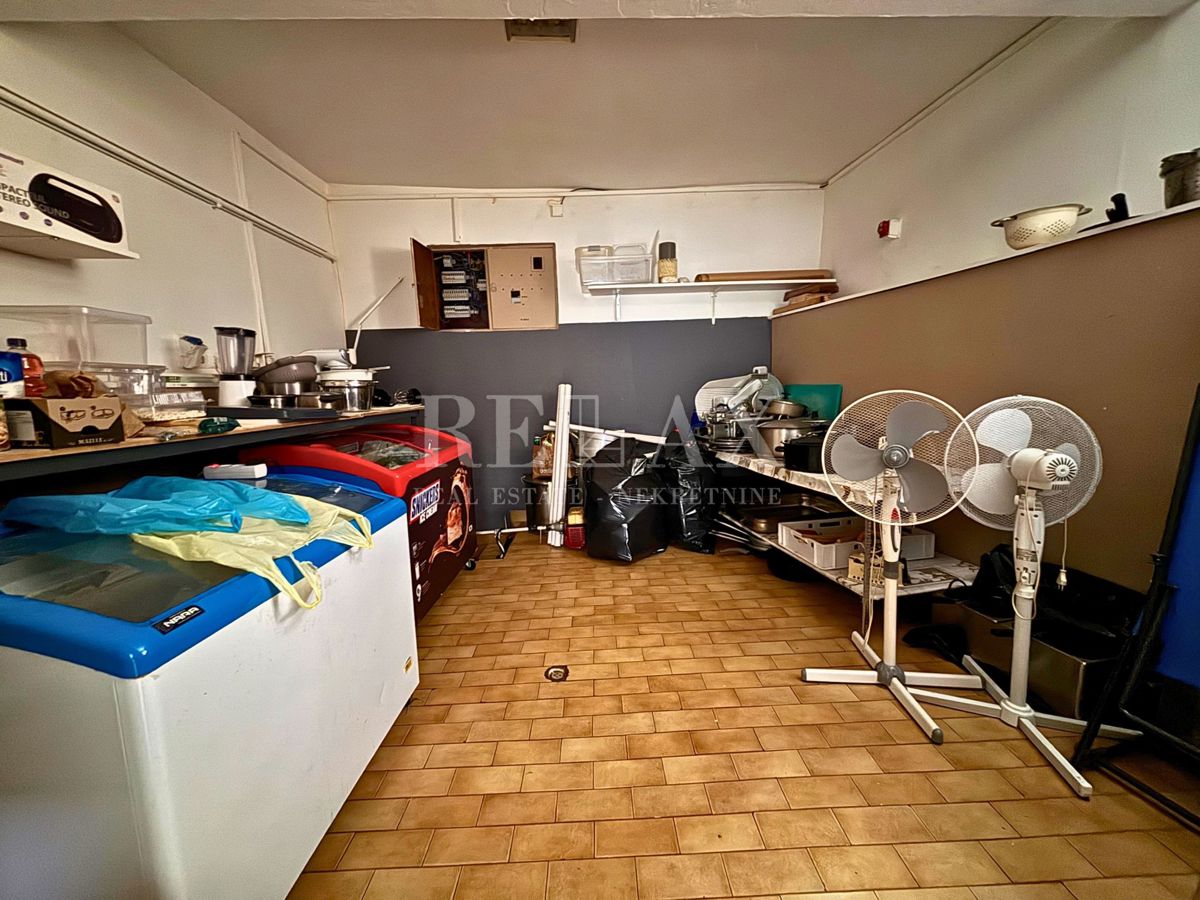 Rijeka, Mlaka - opremljeni poslovni prostori s stanovanjskim delom