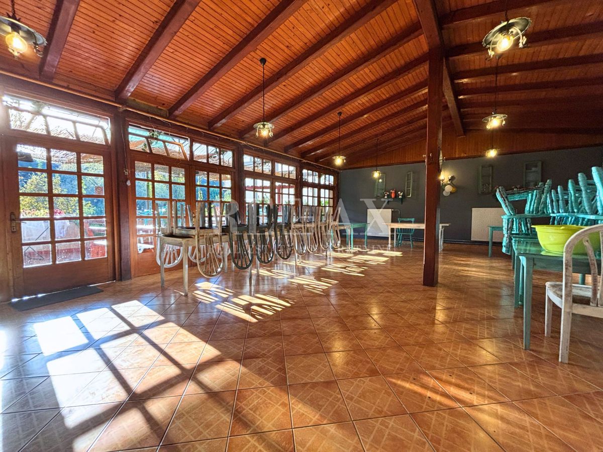 Rijeka, Mlaka - opremljeni poslovni prostori s stanovanjskim delom