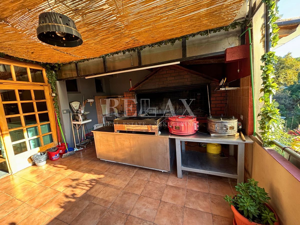 Rijeka, Mlaka - opremljeni poslovni prostori s stanovanjskim delom