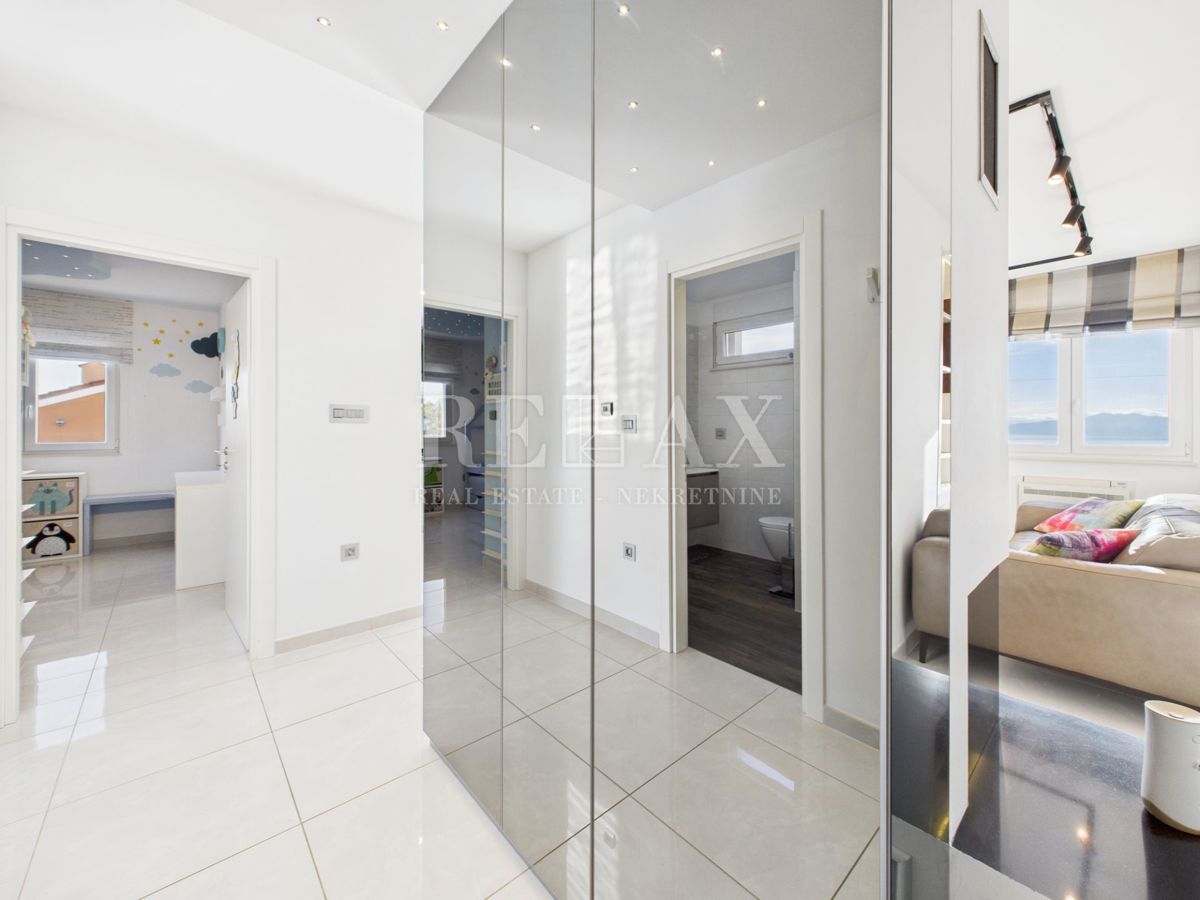 Rijeka, Drenova - luksuzno stanovanje s pogledom na morje