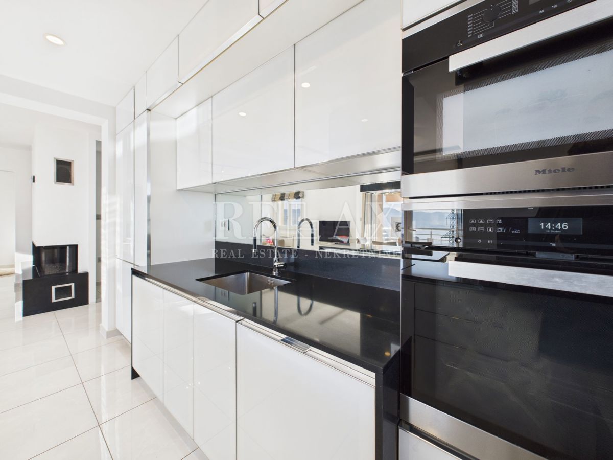 Rijeka, Drenova - luksuzno stanovanje s pogledom na morje