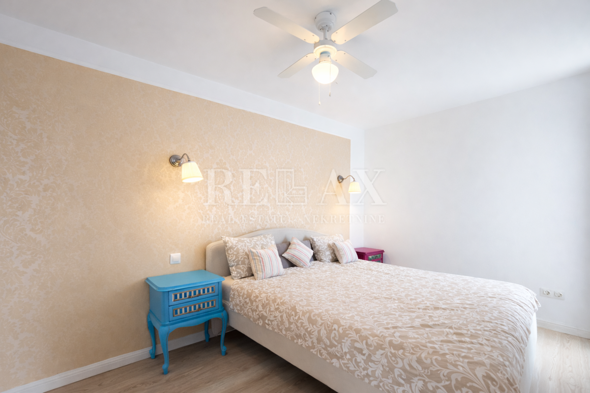 Crikvenica - stanovanje z razgledom, druga vrsta do morja