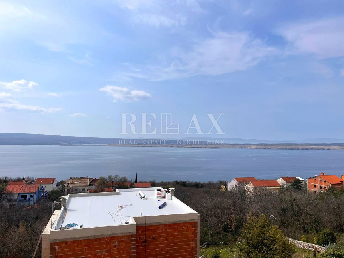 CRIKVENICA, DRAMALJ - Dvoetažni apartma s panoramskim pogledom na morje