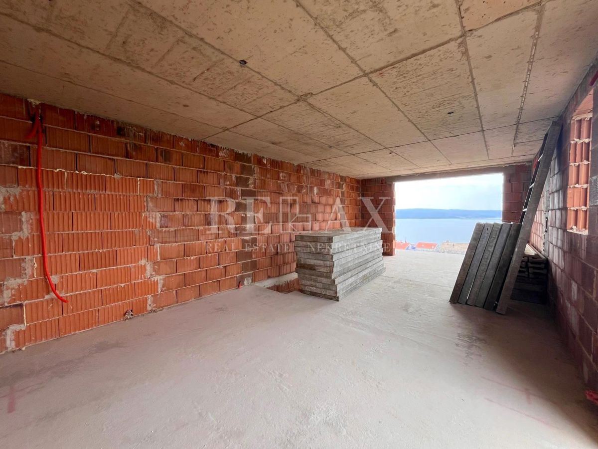 CRIKVENICA, DRAMALJ - Stanovanje v dveh etažah s panoramskim razgledom