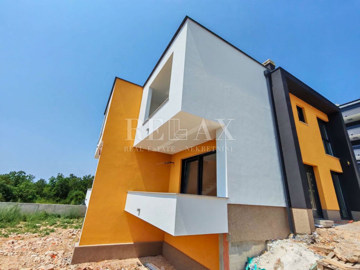 CRIKVENICA, DRAMALJ - Stanovanje v dveh etažah s panoramskim razgledom