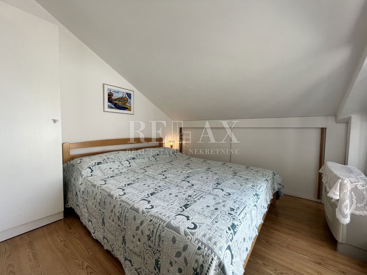 SENJ - Apartma v mansardi s čudovitim pogledom na morje