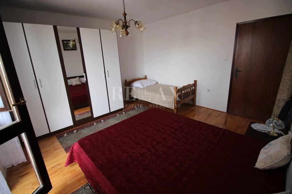 SENJ - Družinska hiša